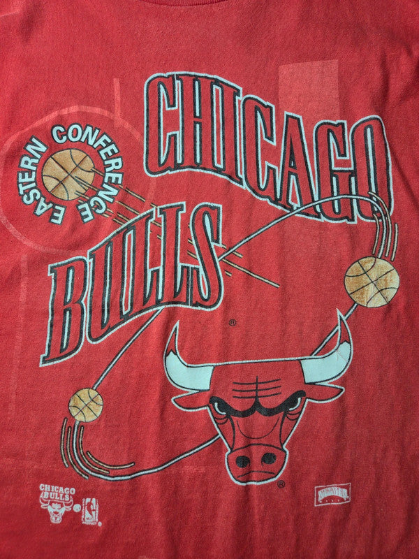 Nutmeg Style NBA Basket Chicago Bulls Tshirt Vintage 1990s Taille L Rouge Bon état