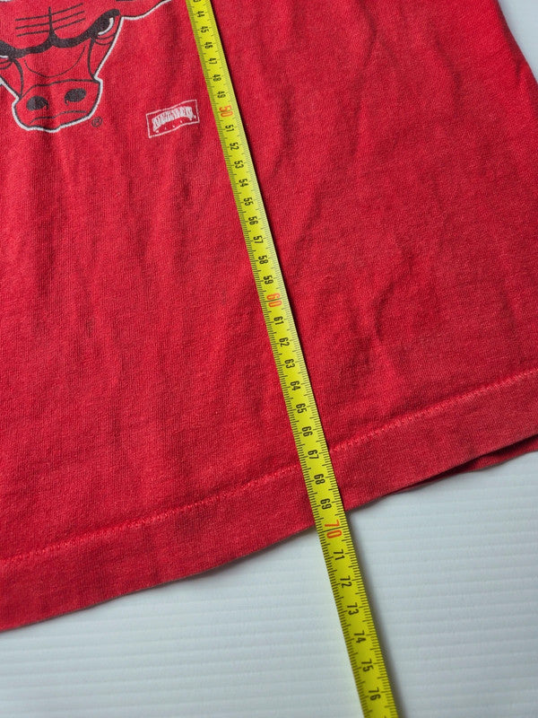 Nutmeg Style NBA Basket Chicago Bulls Tshirt Vintage 1990s Taille L Rouge Bon état