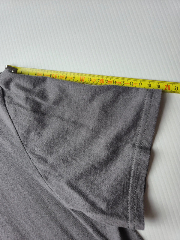 Gildan Style Thirty Seconds To Mars Tshirt Vintage 2011 Taille S Gris Très Bon état