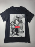 Asphalt Yacht Club x Mike Miller Eazy-E T-shirt Graphique Skate Taille S Noir Très Bon État