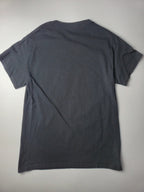 Asphalt Yacht Club x Mike Miller Eazy-E T-shirt Graphique Skate Taille S Noir Très Bon État