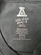 Asphalt Yacht Club x Mike Miller Eazy-E T-shirt Graphique Skate Taille S Noir Très Bon État